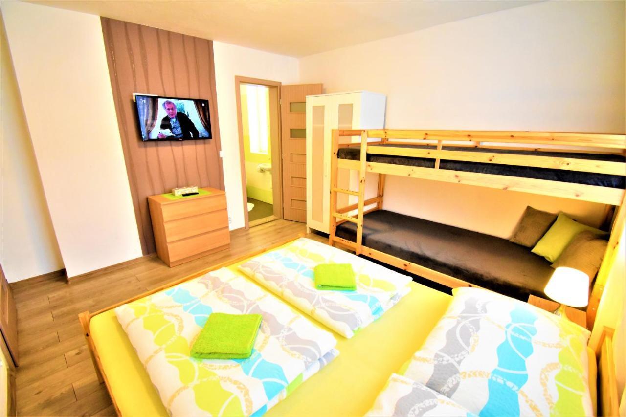Отель Penzion Privat Siesta Липтовски-Микулаш Экстерьер фото